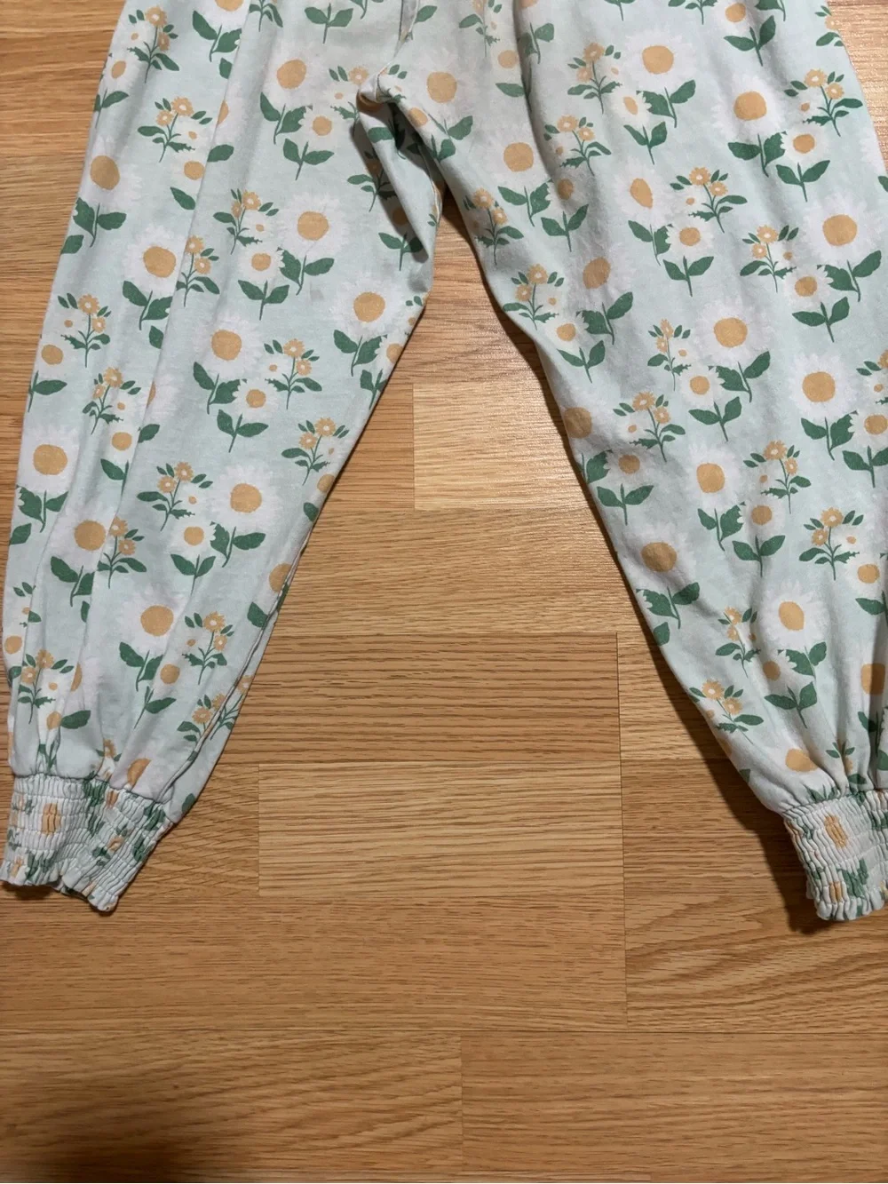 “Sweet Honey” smocked romper size 6 (Read Description)